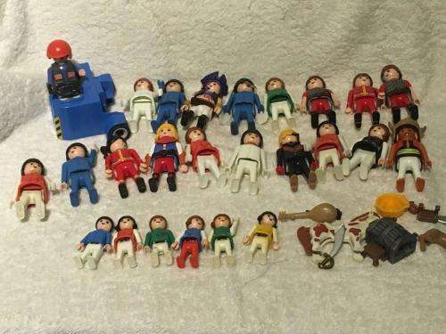 Playmobile / Geobra People x 25  + accessoires total 36 pieces