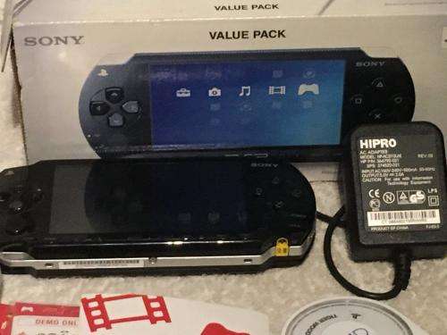 PSP - Value Pack - PSP 1004k Boxed + extra's see descritption.