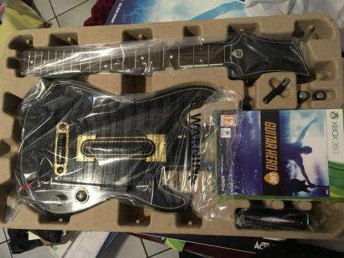 Xbox 360 - Guitar Hero Live - Guitar Game Bundle (new)