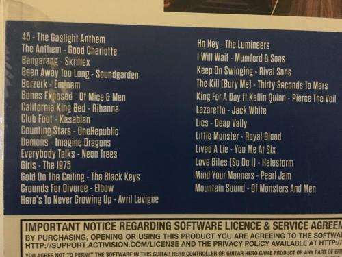 Xbox 360 - Guitar Hero Live - Guitar Game Bundle (new)