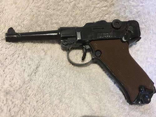 Vintage Metal Luger Cap Gun - Crescent Toy Co Ltd - Made In England +-16cm long