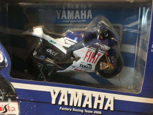 Maisto - Yamaha - Factory Team Racing no 46 Rossi 1:18(NOS)