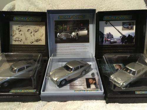 Scalextric - James Bond Aston Martin DB5 First Issues Set - 3 cars Limited Edition (Scarce NOS)