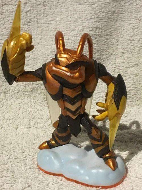 Skylanders Giants Swarm