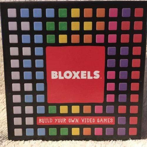 PSP - Bloxels Build Your own Video Game 200 pc starter set (NOS)