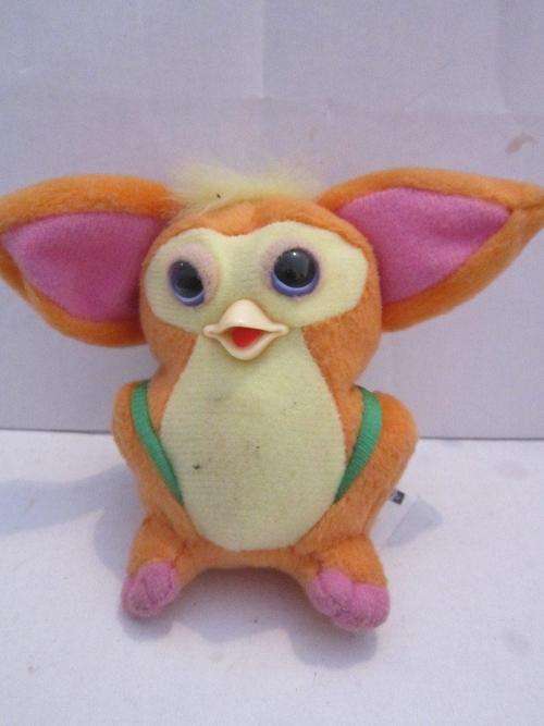 Furby by Hasbro +8cm - orange with back pack