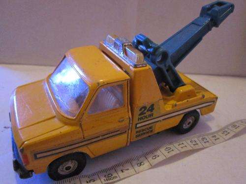 Corgi Ford Transit tow truck - Made in Great Britain +-15cm Long