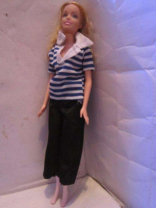 Barbie Mattel doll 2005 in black slacks