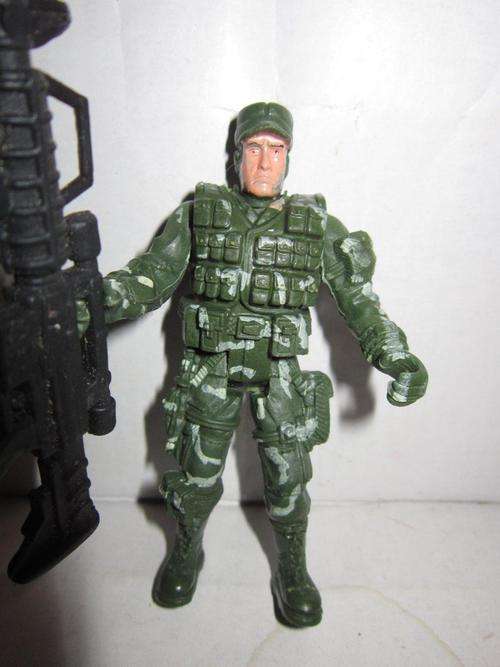 Articulated Hard Rubber Military Man No 14+-10cm