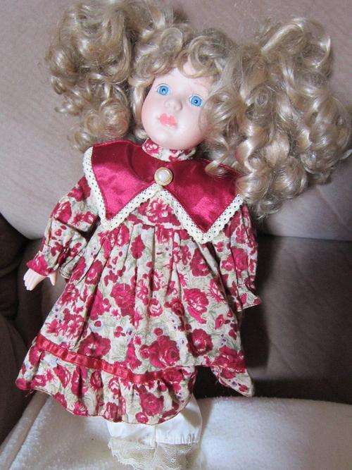 Porcelain Doll +-30cm