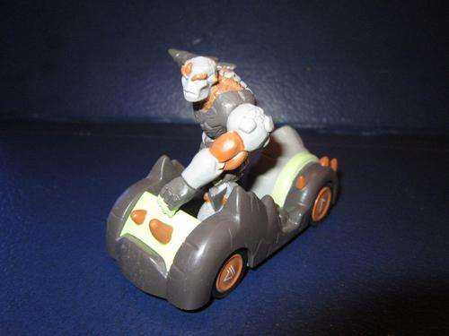 Gormiti Figure on a car +-8cm -  2010