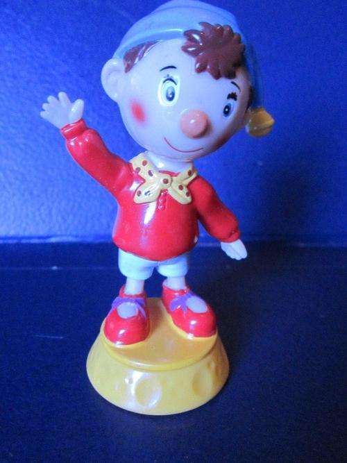 Noddy - Hard Plastic on a Plinth EBL +-9cm