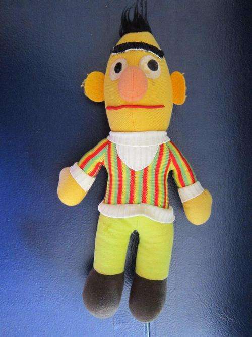 Sesame Street Character +-28cm