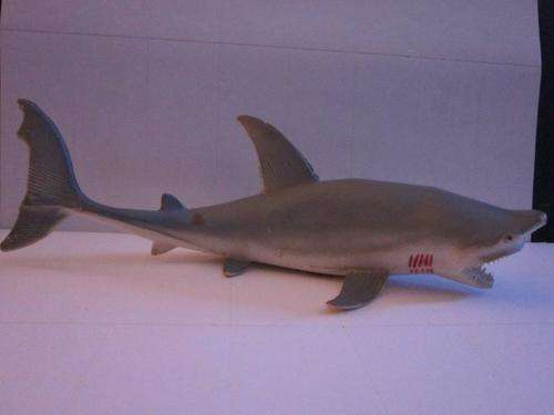 Large Rubber Great White - +-21cm