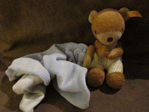 Steiff Teddy with blanket - button in ear