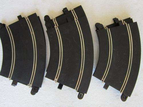 Job Lot Scalextric R2 Standard Corners (12off) 1:32 Scale (Sports Track)