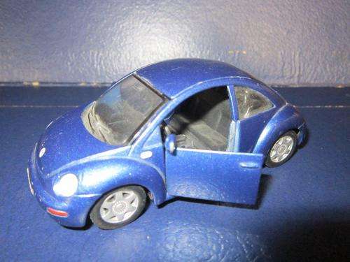 Maisto Vw New Beetle 1:37 Scale