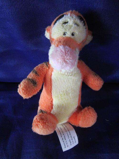 Tigger from winnie the phoo - Disney +/- 12cm