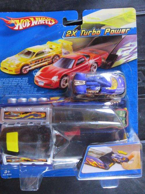 Hotwheels - 2x Turbo Power Launcher + Car B5696