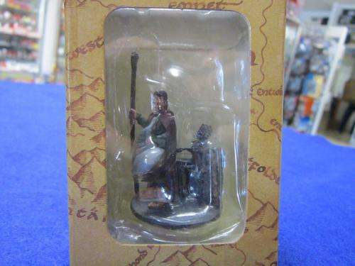 Lord of the Rings Lead  Piece - Pippin & Dwarf Warrior+/- 6cm
