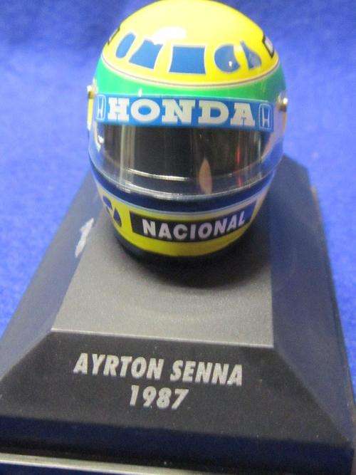 Mini Champs - Ayrton Senna 1987 - 1:8 Scale