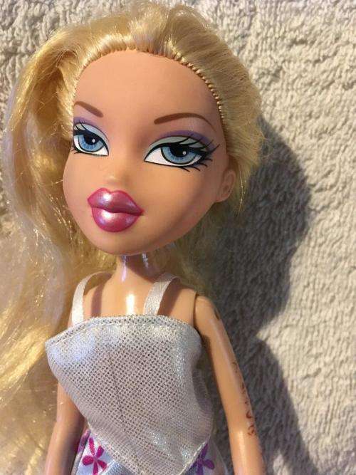 Bratz Doll  - MGA 2001