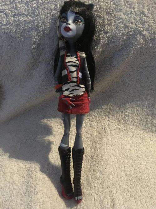 Original Monster High Purrsephone Doll 2011 Mattel