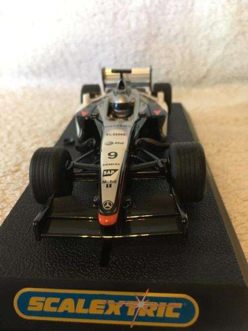 Scalextric - McLaren Mercedes - Kimi - F1 - 1:32 Scale