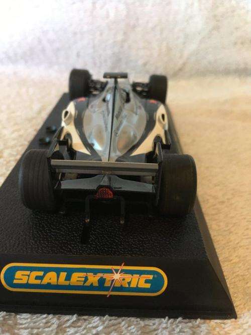 Scalextric - McLaren Mercedes - Kimi - F1 - 1:32 Scale