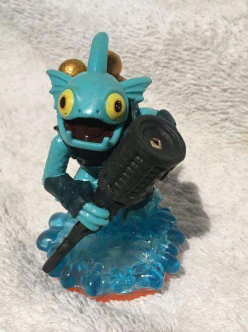 Skylanders Job lot of 3 damaged skylanders