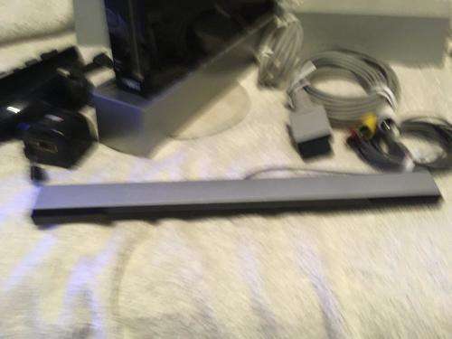 Nintendo Wii - Black, Controller, Nunchuck, PSU, Sensor, Cables Stand, Manual.