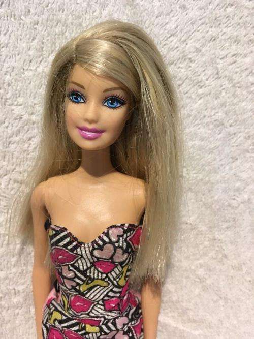 Barbie Mattel Doll 1998 Jointed Knees