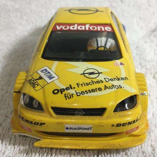 Scalextric - DTM Opel V8 Coupe 1:32 Scale