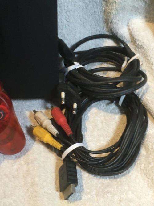 Playstation 2 - Black PHAT c/w 1 x Original Sony Red Controller, AV Cable Power Cord