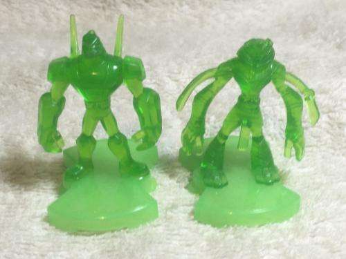 2 x Ben 10 figure for the Watch +-5.5cm