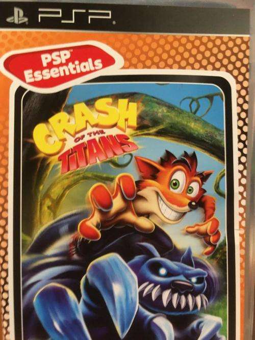 PSP - Crash Of The Titans - PSP Essentials