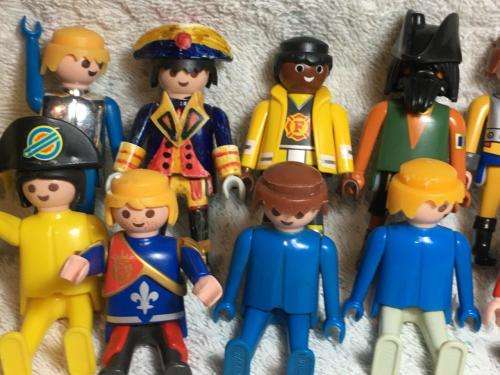 Job Lot of Vintage & Newer Playmobile / Geobra People x 21+ 2 prople spares