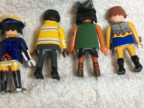 Job Lot of Vintage & Newer Playmobile / Geobra People x 21+ 2 prople spares