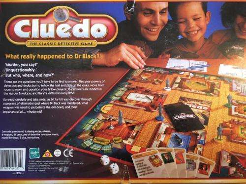 Cluedo - Waddingtons Hasbro (Has Stand up Figures)