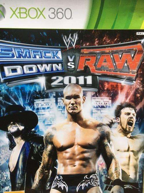 Xbox 360 - Smackdown Vs Raw 2011