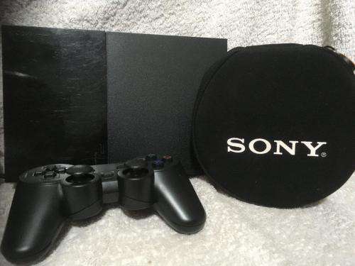 PS2 - Black Slim Line Console c/w 1x New Generic Controller, Cables + 5 Games in Sony Pouch