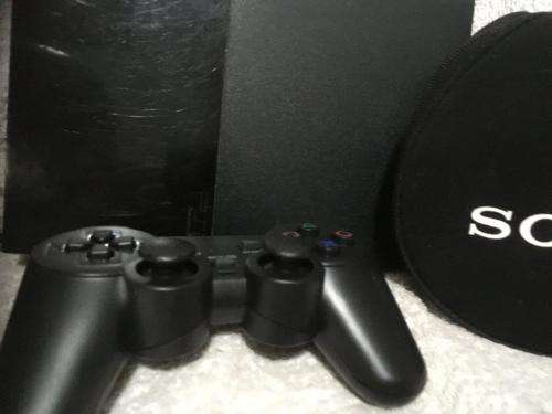 PS2 - Black Slim Line Console c/w 1x New Generic Controller, Cables + 5 Games in Sony Pouch