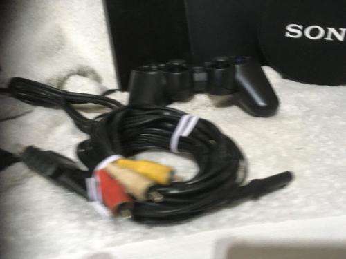 PS2 - Black Slim Line Console c/w 1x New Generic Controller, Cables + 5 Games in Sony Pouch