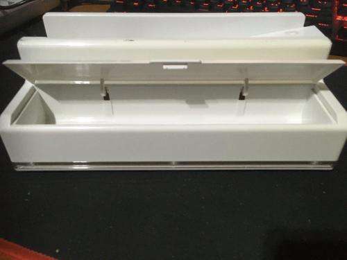 Wii - Dreamgear DGWII-1036 Charging Station / Stand