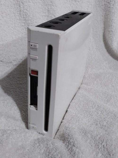 Nintendo Wii - White, Working Console Only - dust covers missing