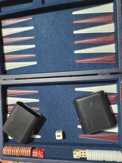 Backgammon In Leatherette Brief Case (As New) - Boxed