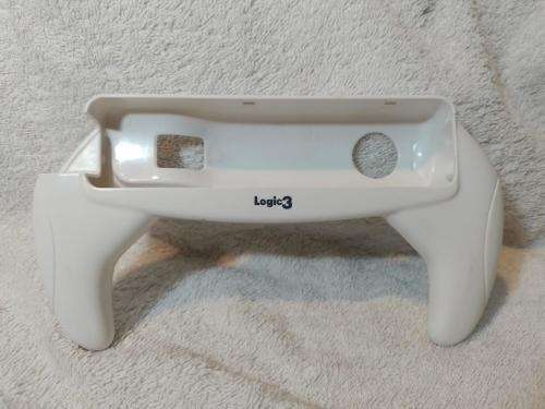 Wii -  Attachmnet for Nintendo Wii Remote - Logic 3
