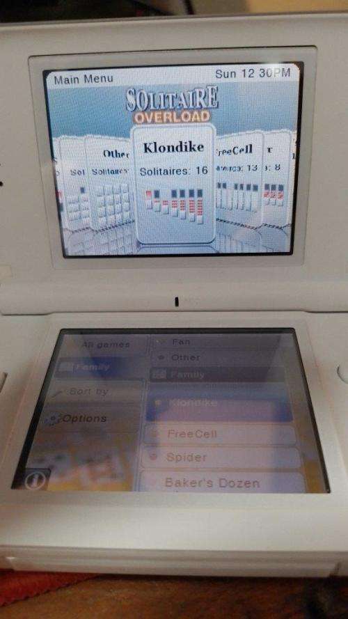 Nintendo DS Lite White (Boxed) , c/w Stylus, Charger + Solitare Cartridge