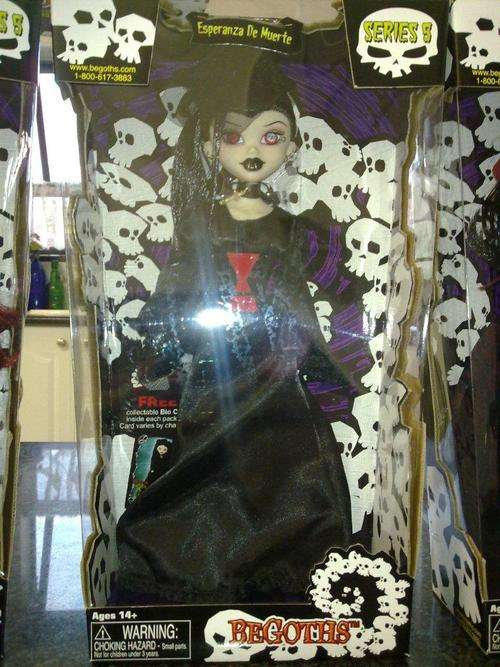Begoth 12" doll series 5 Esperanza de Muerte