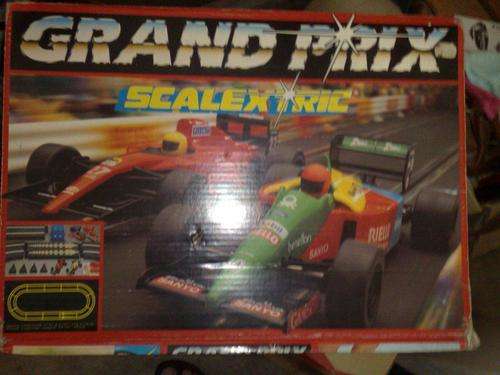 Scalextric Grand Prix Set Ferrari and Benetton